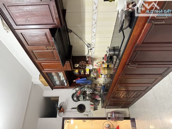 BÁN NHÀ 4.7 Tỷ, 4 TẦNG 3 PN, HẺM 4M DƯƠNG BÁ TRẠC, PHƯỜNG 1, QUẬN 8 - 1