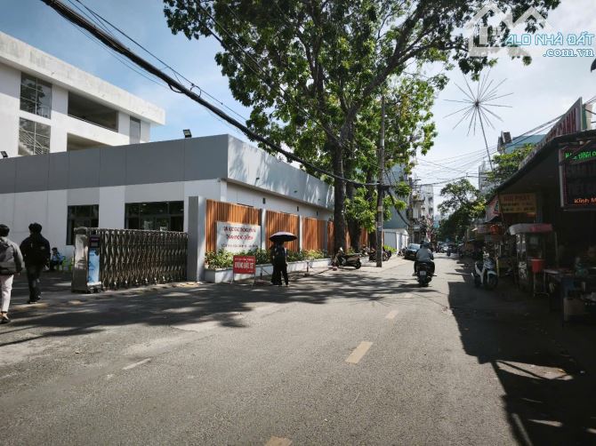 CẦN TIỀN BÁN GẤP NHÀ VỊ TRÍ ĐẸP, KD TỐT,Ô TÔ THÔNG QUẬN12 CHỈ NHỈNH 4 TỶ - 1