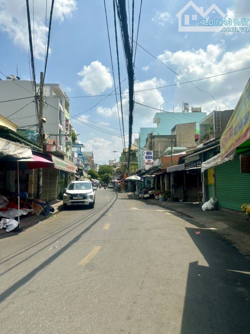 Nhà khu vực Tân Sơn Nhì 40m2, HXH, Chỉ 4 tỷ - 1