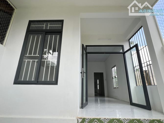 Chủ cần ra gấp căn nhà cấp 4, SHR, Xã Tân Phú Trung, Giá 950 Triệu. - 1