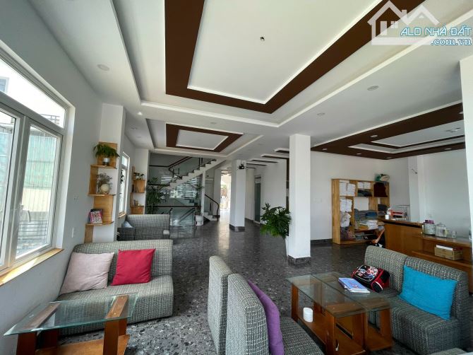CẦN BÁN KHÁCH SẠN MẶT TIỀN ĐƯỜNG TRẦN KHÁNH DƯ PHƯỜNG 8 ĐÀ LẠT - 1