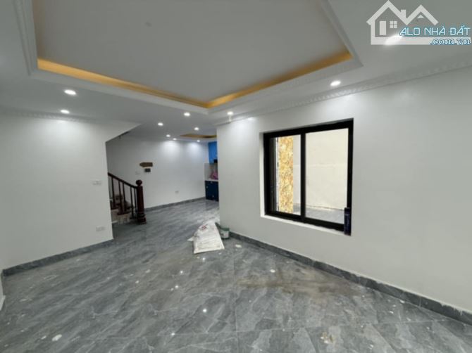 BÁN NHÀ HOÀNG ĐẠO THÀNH 5 TẦNG 6.5 TỶ - 1