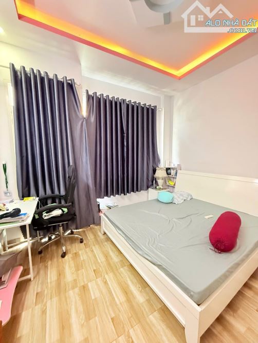 NHÀ HẺM 688 HƯƠNG LỘ 2 - XE HƠI NGỦ TRONG RỪNG - 58M2 - 4 TẦNG - 5PN - NHỈNH 5 TỶ - 1