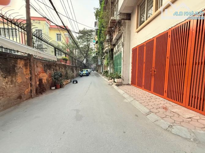 Bán nhà phân lô Chùa Bộc 40m2, 5 tầng, ô tô tránh, kinh doanh, chỉ 12.8 tỷ. - 1