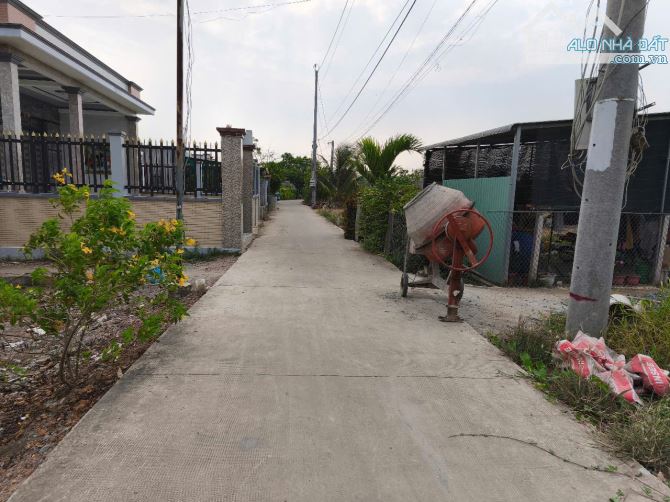 Bán gấp lô đất đường Lộc Trung Mỹ Lộc Cần Giuộc Long An 143m2 giá 1,3 tỷ quá rẻ - 1