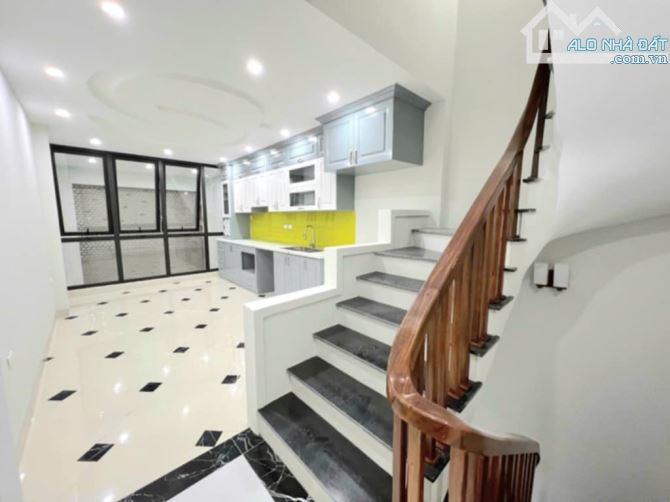 BÁN NHÀ KIM GIANG 37M2 5 TẦNG 6.5 TỶ - 1