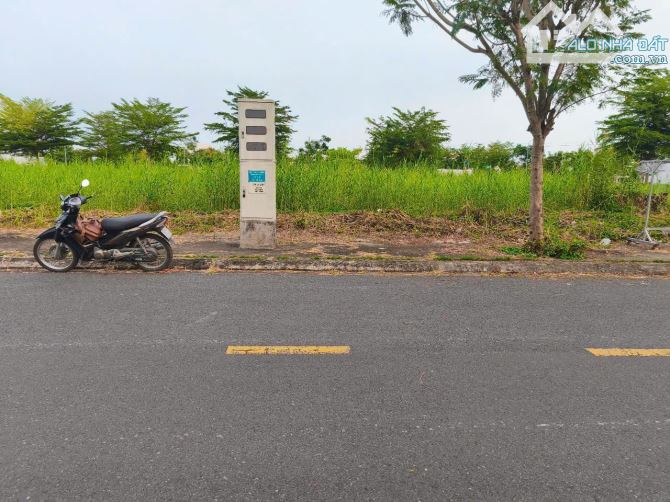 Bán gấp nền đất Sài Gòn Riverpark 80m2 Thị Trấn Cần Giuộc giá 1.8 tỷ giá rẻ đầu tư định cư - 1