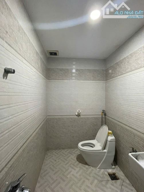 Bán biệt thự KDC Đồng Diều Phường 4 Quận 8. Nhà làm thêm sân thượng nuôi yên thu nhập 400t - 1