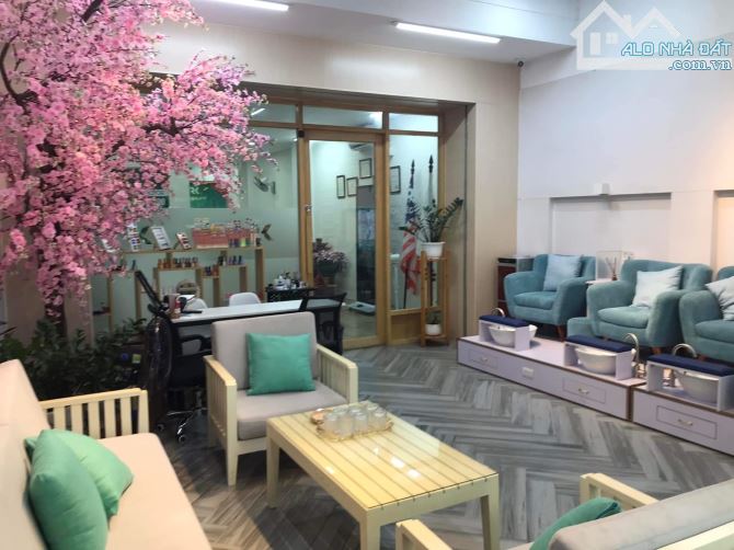 Bán mặt phố Nguyễn Chí Thanh - vỉa hè rộng - kinh doanh sầm uất. DT 100m2 x 6 tầng, Mt 9m - 1