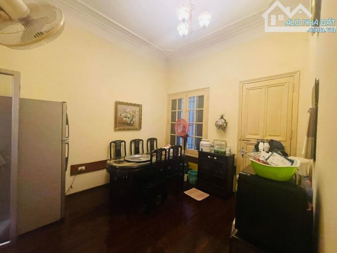 BÁN GẤP NHÀ 5 TẦNG PL VÕNG THỊ.DT:185M2,MT:10M.LÔ GÓC 2 MẶT NGÕ Ô TÔ TRÁNH.GẦN HỒ TÂY - 1