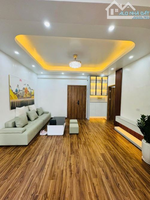 💥HOT💥Bán CC 137 Nguyễn Ngọc Vũ 87m 3PN Nội thất siêu ngon, 5.8 Tỷ - 1