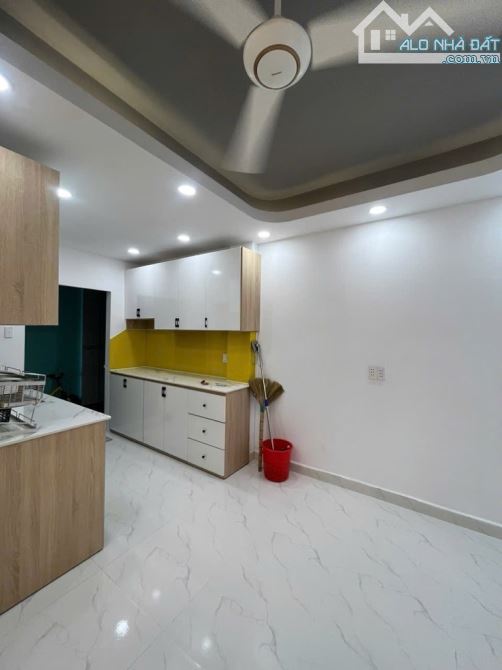 Nhà CC ĐẸP Ở NGAY -  Phan Văn Trị - Bình Thạnh - 2PN,WC - DT 42m2 - Hơn 2 tỷ - 1