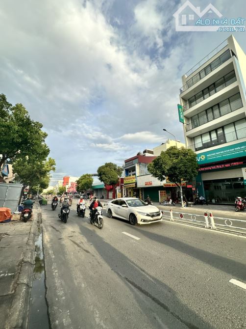Bán nhà MTKD đường Nguyễn Sơn, P. Phú Thạnh - DT: 12x28m - Giá: 50 tỷ TL - 1