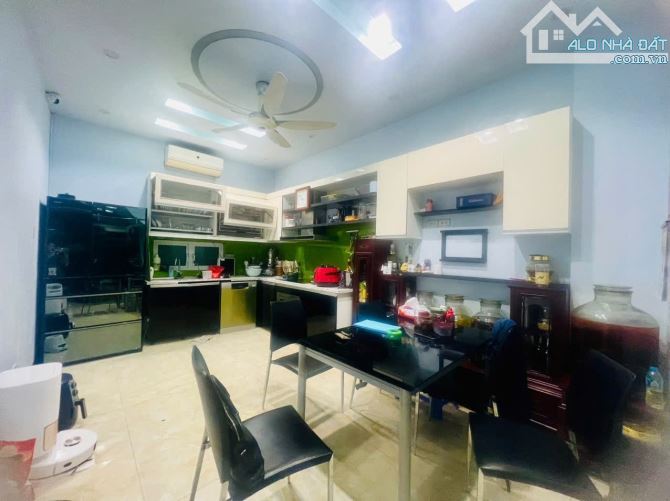 Phân lô nguyễn văn cừ, 50m 4 tầng, vỉa hè, oto, 13,75 tỷ có TL - 1