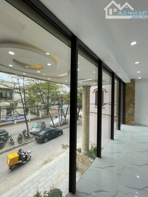 SIÊU PHẨM ĐẦU TƯ – TÒA NHÀ LÔ GÓC 4 MẶT THOÁNG – 8 TẦNG VĂN PHÒNG & CĂN HỘ DỊCH VỤ - 10