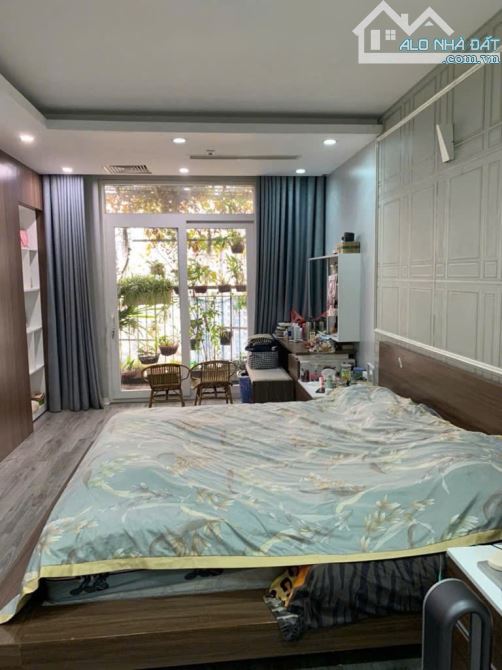 CHÍNH CHỦ BÁN GẤP CHUNG CƯ CAO CẤP TÂN HOÀNG MINH HOÀNG CẦU DT145m2 - 2