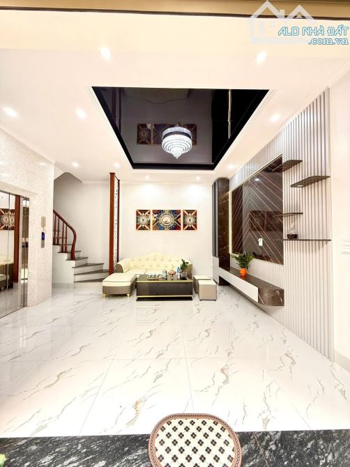 SIÊU PHẨM ĐỊNH CÔNG - NHÀ MỚI XÂY - THANG MÁY - LÔ GÓC -GẦN  PHỐ - 2