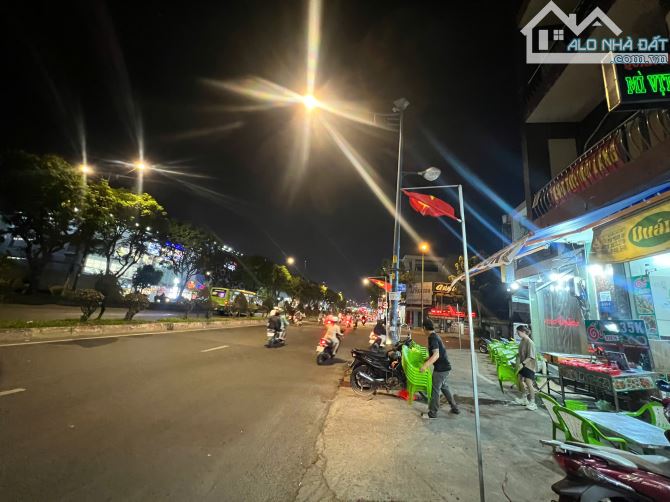 BÁN NHÀ 3 TÂNG MẶT TIỀN ĐƯỜNG TRƯỜNG CHINH – ĐỐI DIỆN COOPMART THẮNG LỢI.QUẬN TÂN BÌNH. - 2