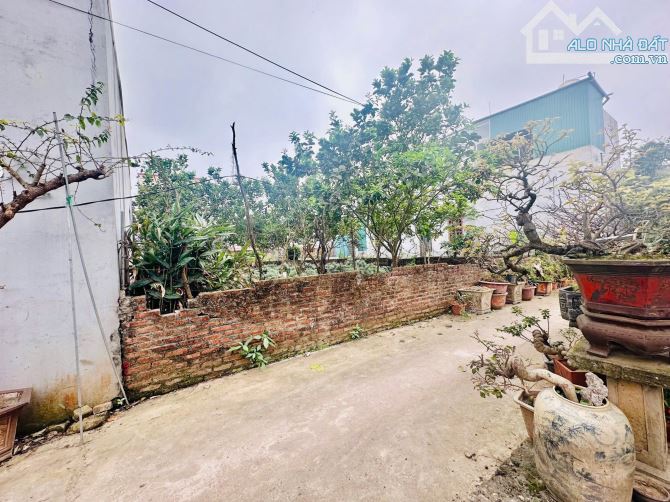 🌹CHÍNH CHỦ GỬI BÁN LÔ ĐẸP  🌹Diện tích: 50m2  MT= MH= 5,5m  🌹Nằm tại Vĩnh tuy Miền đất H - 2