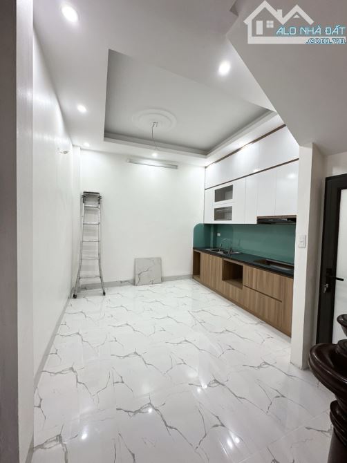 BÁN NHÀ TRƯƠNG ĐỊNH - DÂN XÂY CHẮC CHẮN - CHỦ ĐỂ LẠI FULL NỘI THẤT  - 35M2 - NHỈNH 7 TỶ - 2