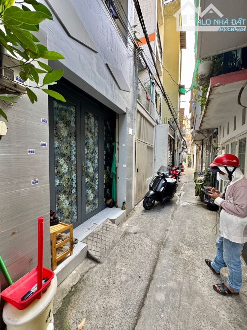 ✨ NHÀ MỚI DỌN VÀO Ở NGAY, 1 Trệt 1 Lầu, 24M2 (3x8M) Hẻm 3 gác, cách HXH tầm 100m - 2,98 TỶ - 2