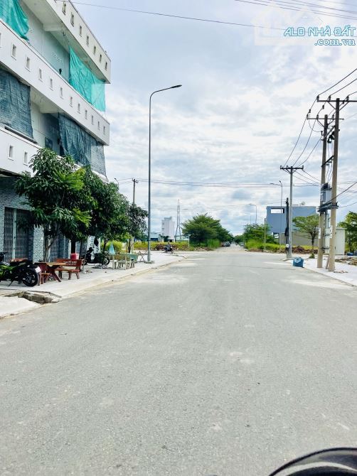 Bán gấp lô cặp 250m2/1tỷ860/lô - khu đô thị mới - full thổ - 2
