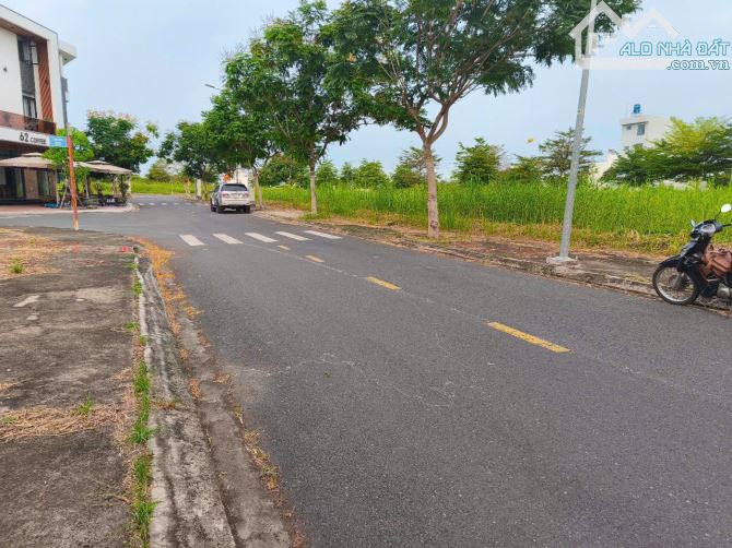 Bán gấp nền đất Sài Gòn Riverpark 80m2 Thị Trấn Cần Giuộc giá 1.8 tỷ giá rẻ đầu tư định cư - 2