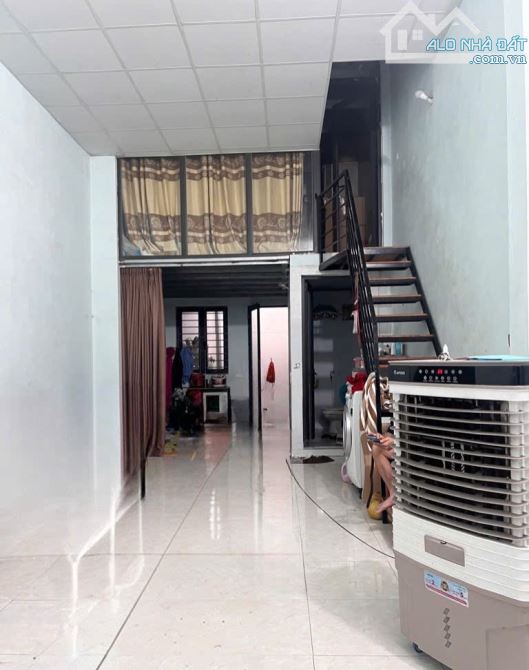 Bán nhà 80m2 mặt ngõ ô tô thông phố Vũ Đức Thận Long Biên, Sau BigC Long Biên giá 12 tỷ. - 2