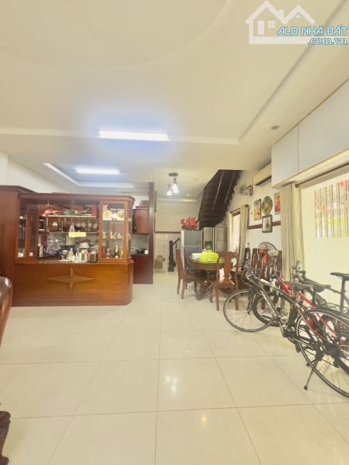 Siêu Phẩm Tân Phú –Dương Đức Hiền – Hẻm ô tô 6m thông, 61m2 ngang khủng 6,2m 2 tầng. - 2