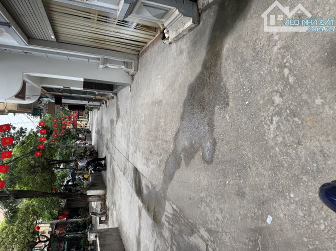 BÁN NHÀ Ở LUÔN VI TRÍ ĐỈNH LÔ GÓC GẦN MP PHẠM VĂN ĐỒNG TỪ LIÊM Ô TÔ TRÁNH 60M2 MT6M 15 TỶ - 2