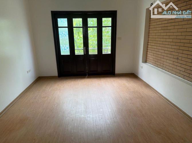 PHÂN LÔ QUÂN ĐỘI 800A - Ô TÔ TRÁNH - DIỆN TÍCH RỘNG - VIEW BẢO TÀNG - TIỆN ĐI CÁC NGẢ - 2