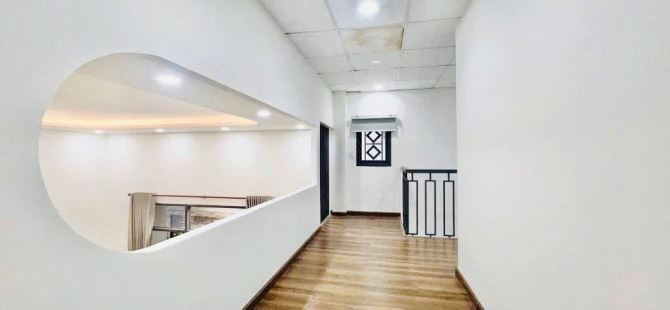 Rẻ hơn giá đất - Nhà xinh 2 Tầng - Hẻm xe hơi - 135m2 Ngang 7m - Chỉ 6.x TL - 1