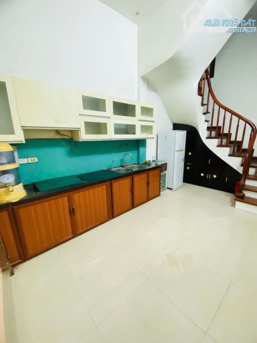 Bán Nhà Phân Lô - Ô Tô Đỗ Cửa - TT Ba Đình - Kinh Doanh Tốt - 5 Tầng - Nhỉnh 11 Tỷ - 2