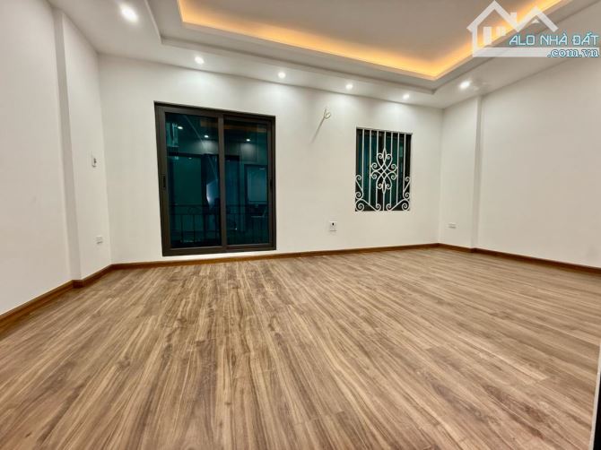 NHÀ DÂN XÂY HAI BÀ TRƯNG- GẦN Ô TÔ VÀI BƯỚC- FULL NỘI THẤT GIÁ NHỈNH 6 TỶ - 3