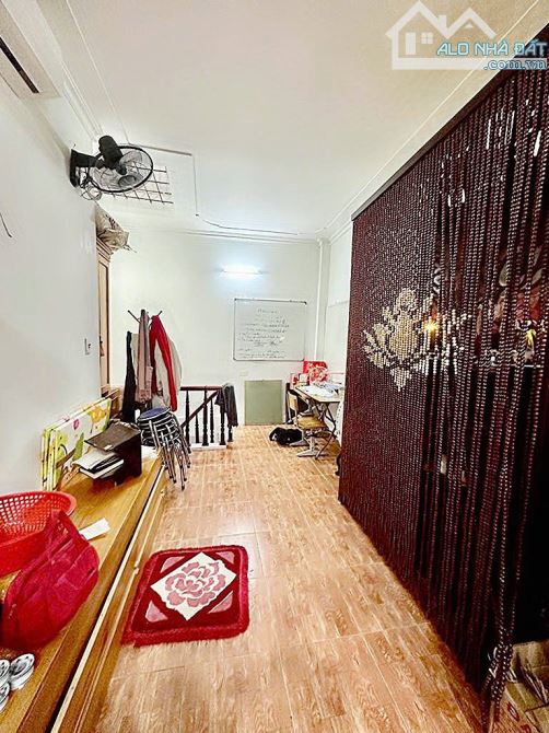 Chính chủ bán gấp nhà ngõ rộng, 291 Khương Trung, Thanh Xuân. DT 30m2, 4 tầng. Giá 4,78 tỷ - 3