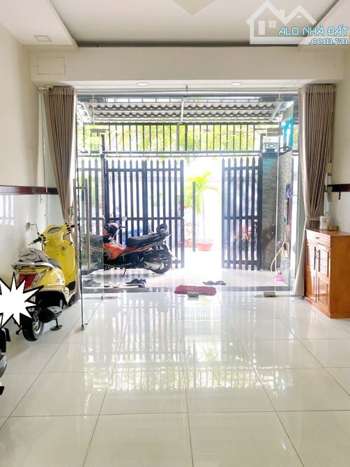 BÁN GẤP NHÀ 4 TẦNG ,4PN ,HẺM XE HƠI TRẦN XUÂN SOẠN ,QUẬN 7 ,NHĨNH 10 TỶ. - 3