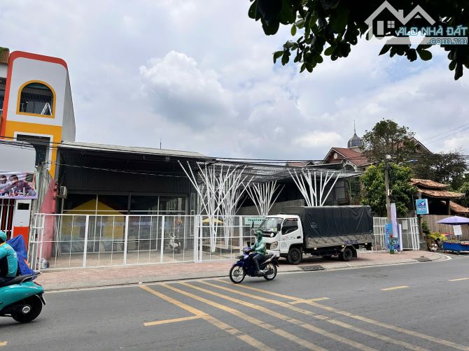 CG - bán nhà mặt tiền đường nguyễn văn tăng , tp.thủ đức . ngang (12x28,5m) 342m2 -140tr/m - 3