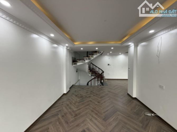 BÁN NHÀ HOÀNG ĐẠO THÀNH 5 TẦNG 6.5 TỶ - 3