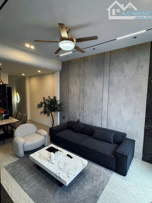 Nhà kiệt 82/33 Nguyễn Chánh .gần biển nguyễn tất thành - 3