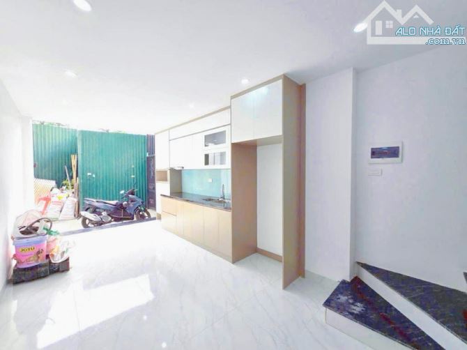 Bán nhà Lạc Long Quân, Cầu Giấy 33m2, 6 tầng, giá 8.75 tỷ - 3