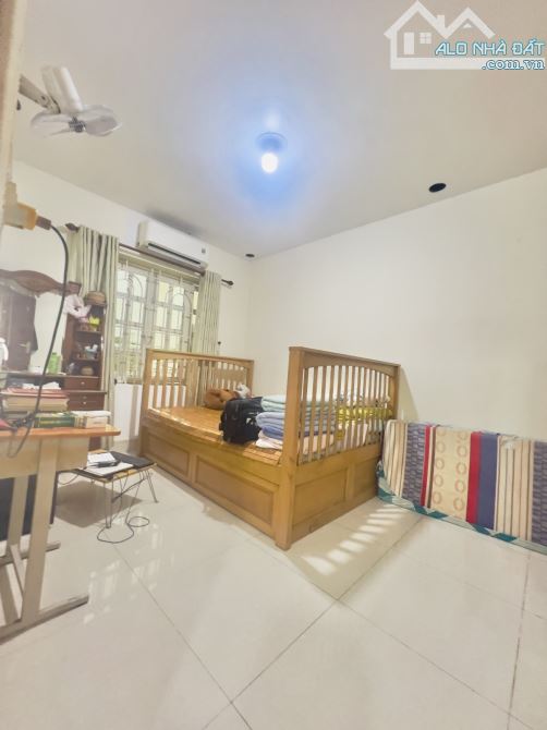 Siêu Phẩm Tân Phú –Dương Đức Hiền – Hẻm ô tô 6m thông, 61m2 ngang khủng 6,2m 2 tầng. - 3