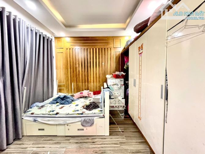 Hẻm Xe Hơi Thông - Khu Phân Lô - 5Tầng - 4.6m x8m - 3