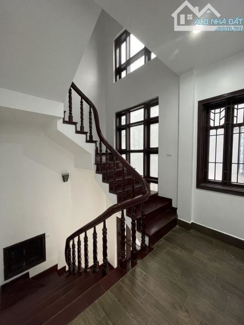 Bán biệt thự Nguyễn Văn Lộc 152m2 Lô Góc mt 22m giá 32,8 tỷ - 3