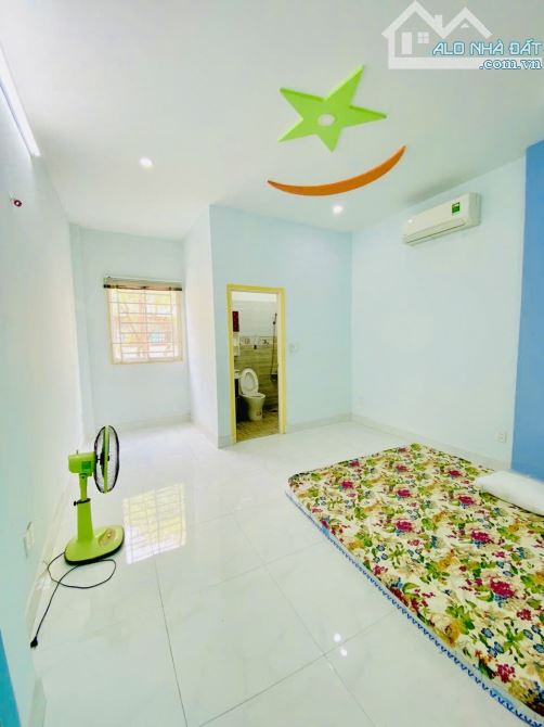 CHỦ CẦN TIỀN BÁN GẤP – NHÀ 4 TẦNG NGAY CHỢ AN NHƠN 68M2 – HXH 5M – 8 TỶ NHỈNH - 3