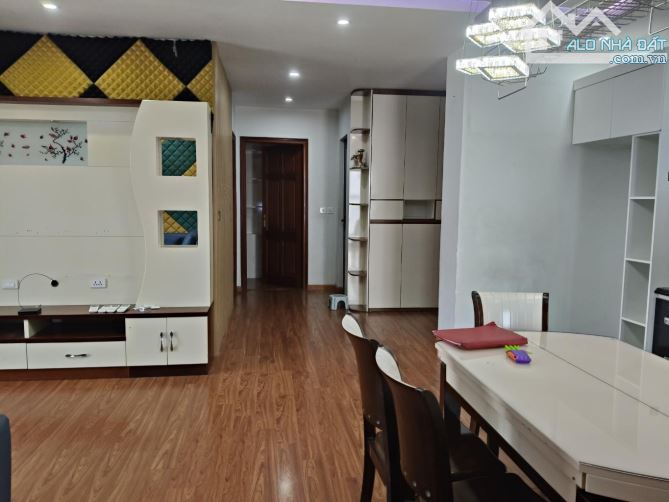 Bán chung cư Tứ Hiệp Plaza 108 m2 3 ngủ 3 vs giá 5,9 tỷ . - 3