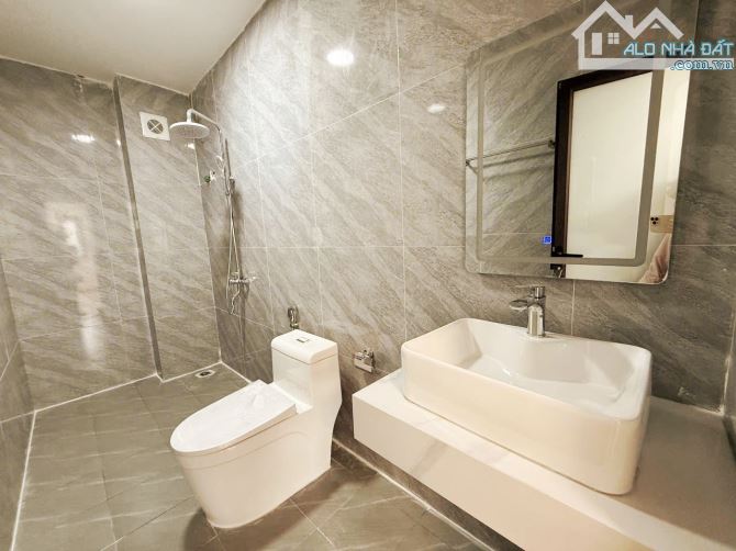 BÁN NHÀ BÁT KHỐI*LONG BIÊN–52M² *5 TẦNG-THANG MÁY-GARA Ô TÔ-ĐƯỜNG THÔNG - 3