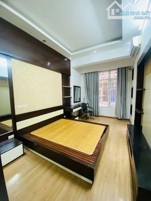 Bán Nhà Phân Lô - Ô Tô Đỗ Cửa - TT Ba Đình - Kinh Doanh Tốt - 5 Tầng - Nhỉnh 11 Tỷ - 3