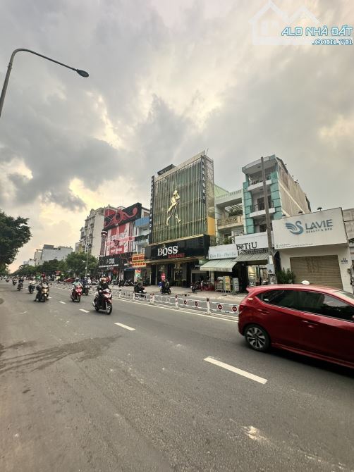 Bán nhà MTKD đường Nguyễn Sơn, P. Phú Thạnh - DT: 12x28m - Giá: 50 tỷ TL - 3