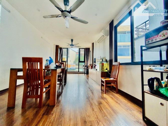 Bán nhà Nguyễn Ngọc Nại, Thanh Xuân, oto đỗ cửa , 12 tỷ, 3 tầng ,54 m2 - 4