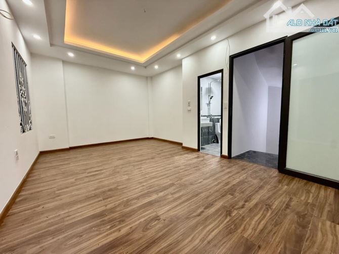 NHÀ DÂN XÂY HAI BÀ TRƯNG- GẦN Ô TÔ VÀI BƯỚC- FULL NỘI THẤT GIÁ NHỈNH 6 TỶ - 4
